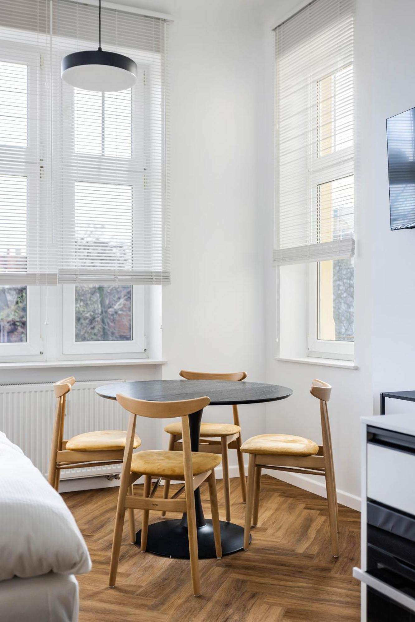Przytulne I Komfortowe Studia Very Berry W Poznaniu By Noclegi Renters Poznań Exterior foto